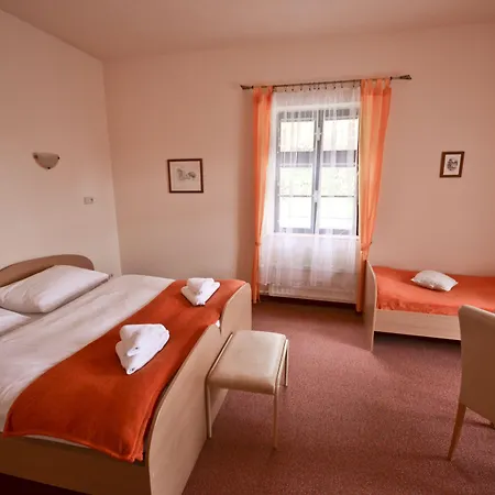 Hotel Paradies